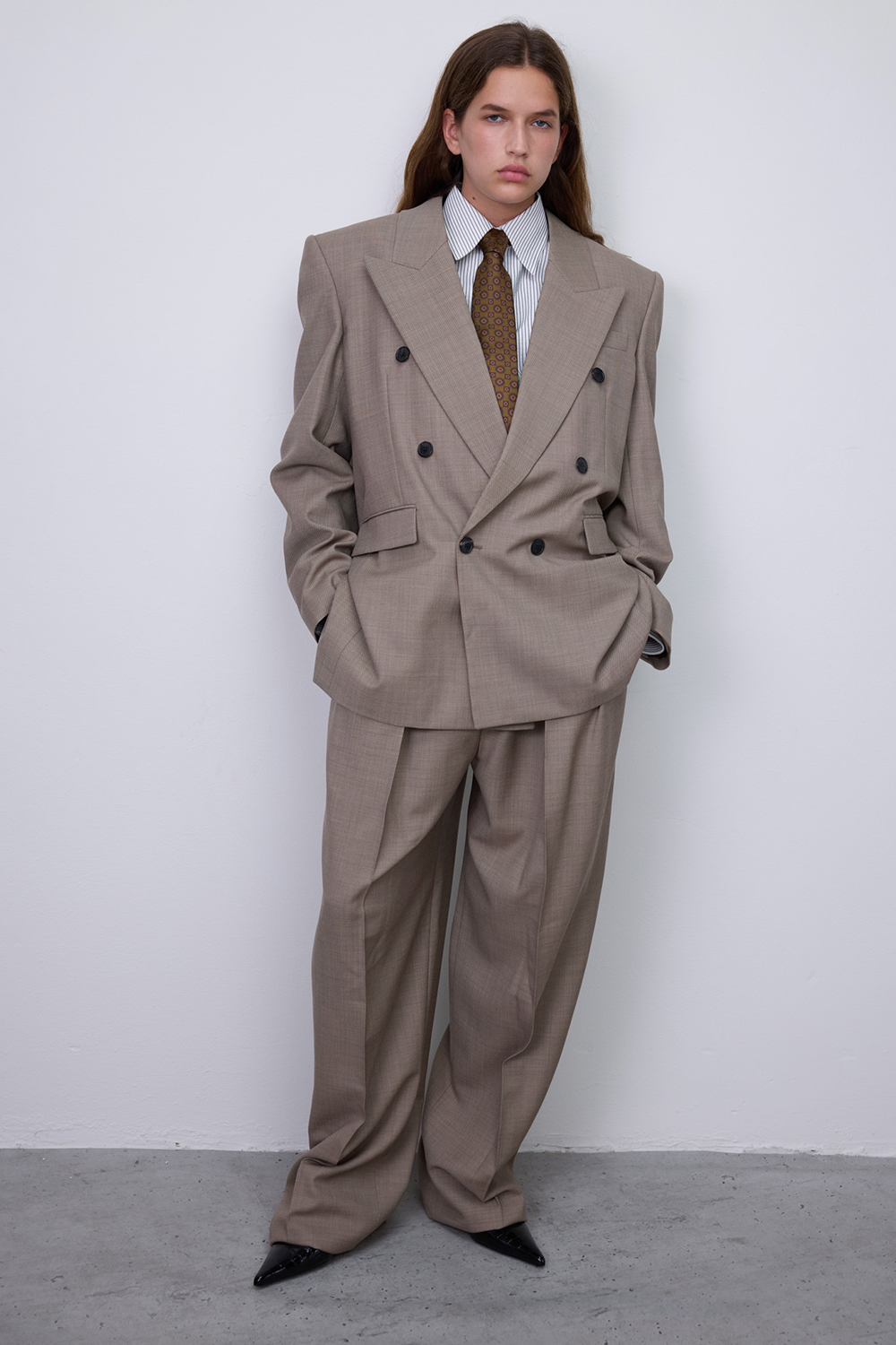 ז'קט מחוייט